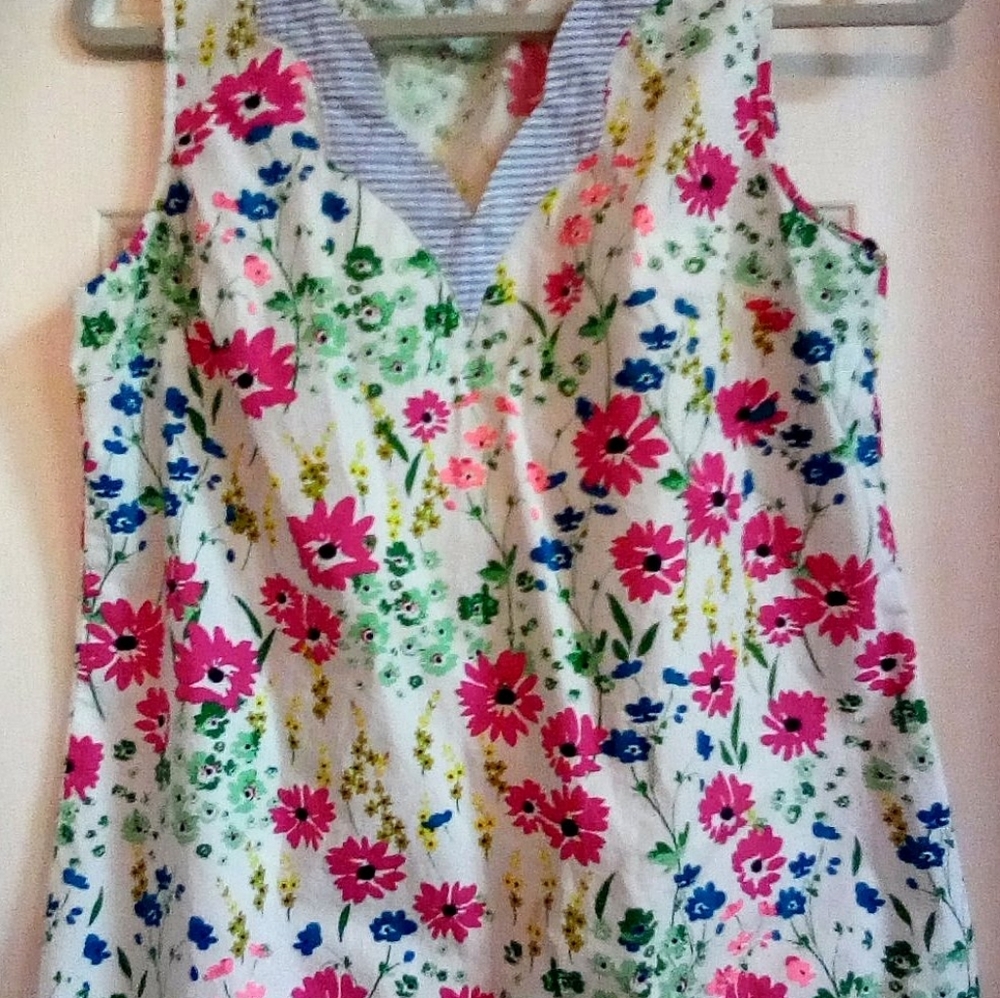 Ivy Crown Floral Top